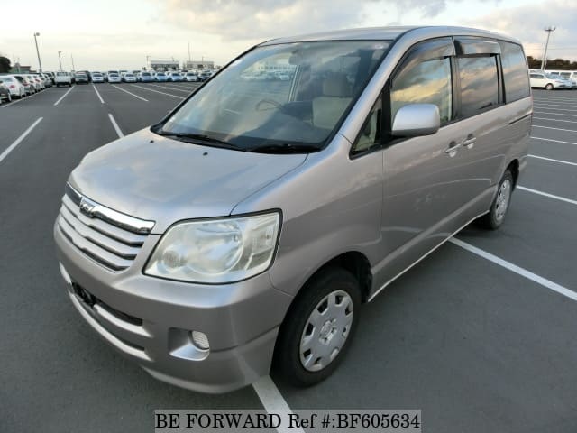 Toyota noah 2002