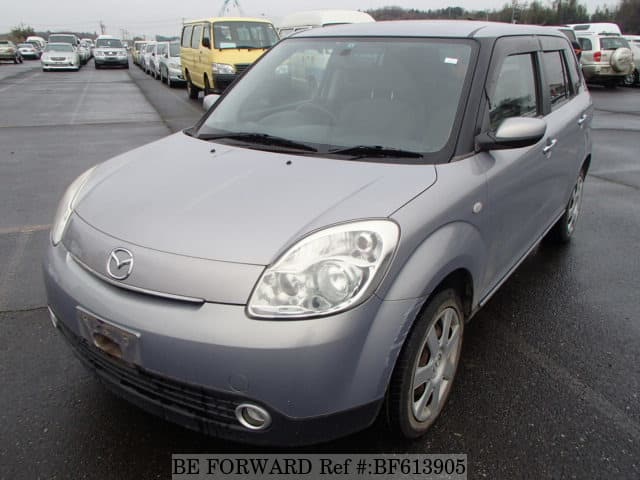 Mazda verisa 2005