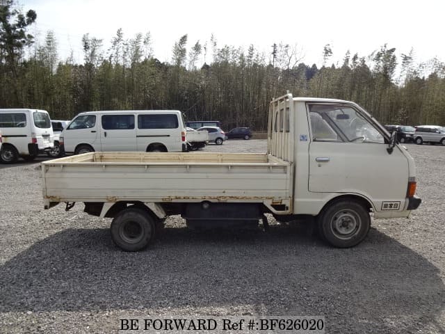 Nissan vanette 1985