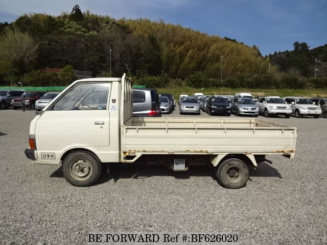 Nissan vanette 1985