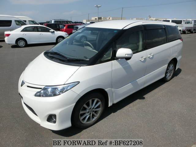 Toyota estima 2011