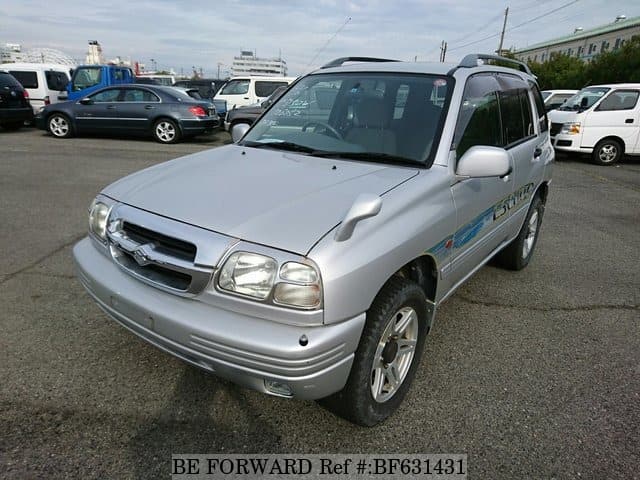 Suzuki escudo td52w