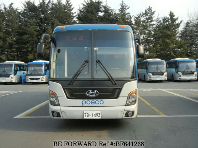 HYUNDAI Universe