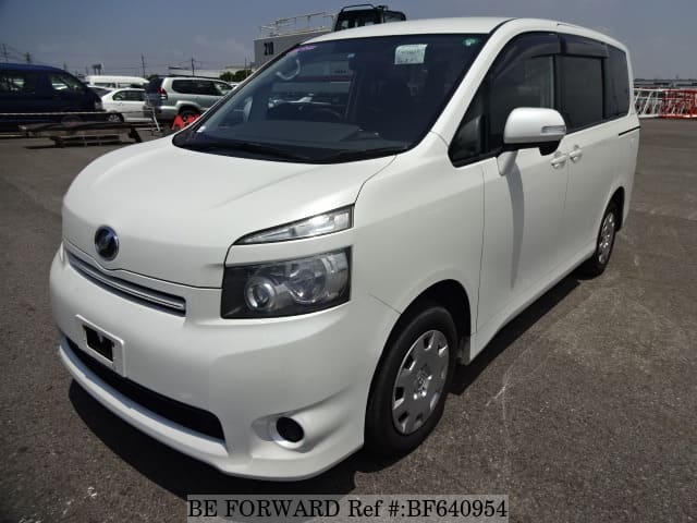 Toyota voxy 2008