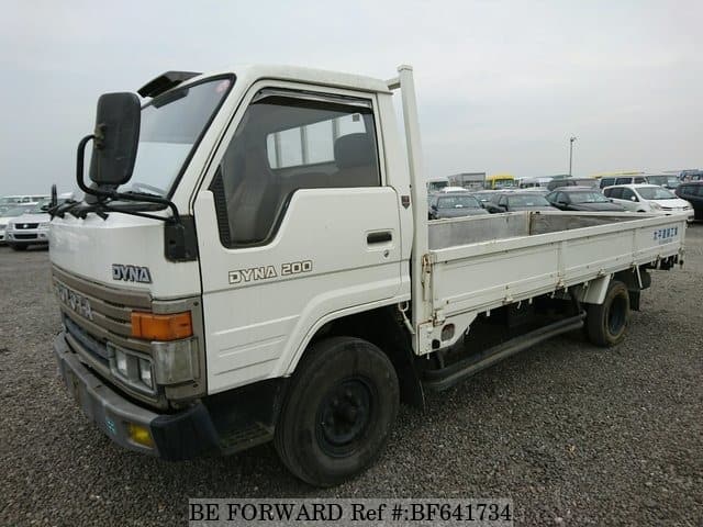 Тойота dyna 1990