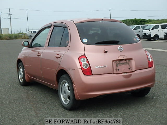 Nissan march 2010