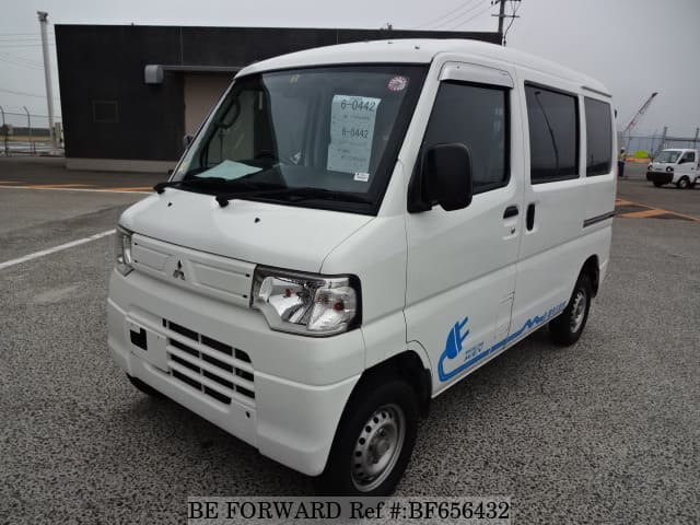 mitsubishi minivan for sale