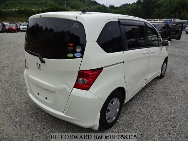 Honda freed 2010 год