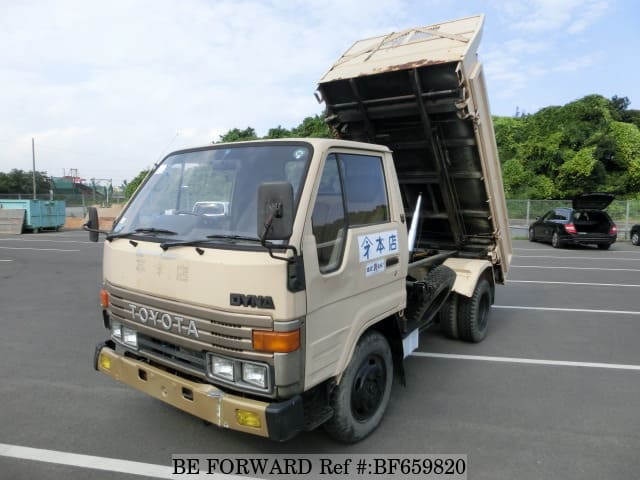 TOYOTA Dyna Truck