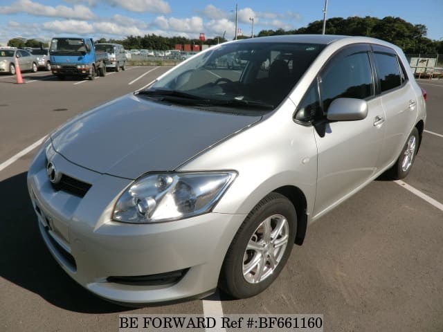 TOYOTA Auris