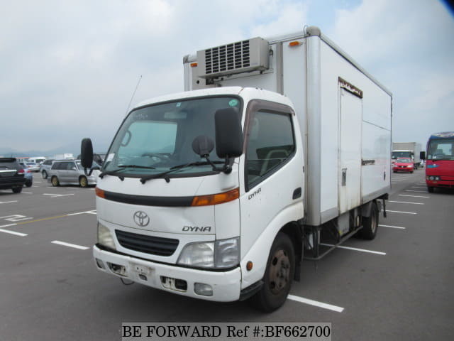 TOYOTA Dyna Truck