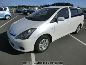 Used 2004 TOYOTA WISH BF662346 for Sale