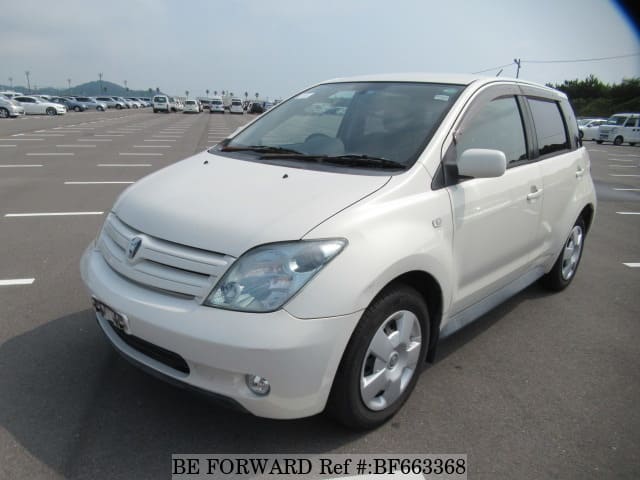 TOYOTA IST