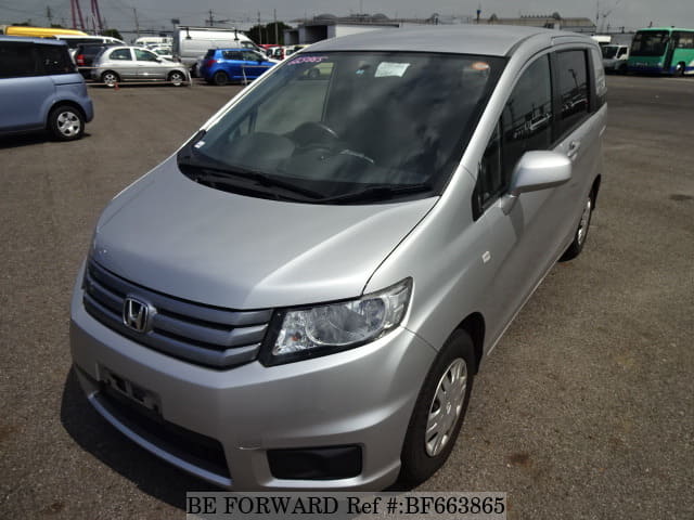 HONDA Freed Spike