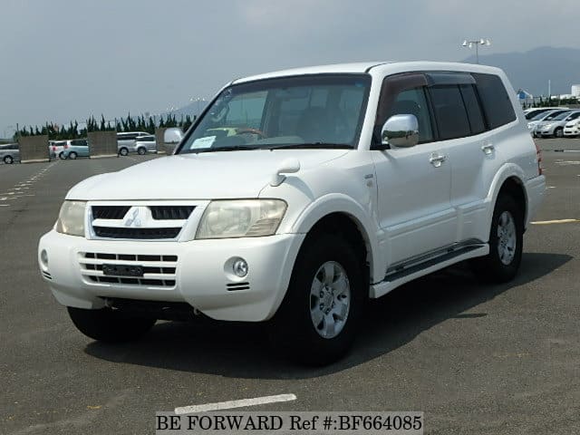 MITSUBISHI Pajero