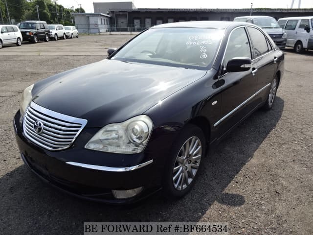 Toyota crown majesta 2004