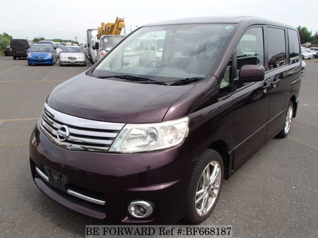 NISSAN Serena