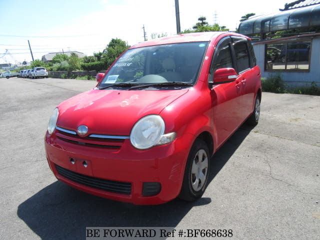 TOYOTA Sienta