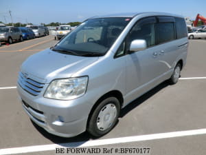 Used 2002 TOYOTA NOAH BF670177 for Sale