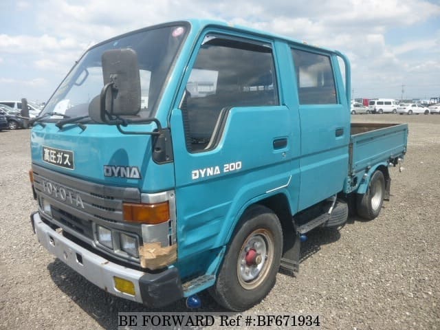 TOYOTA Dyna Truck