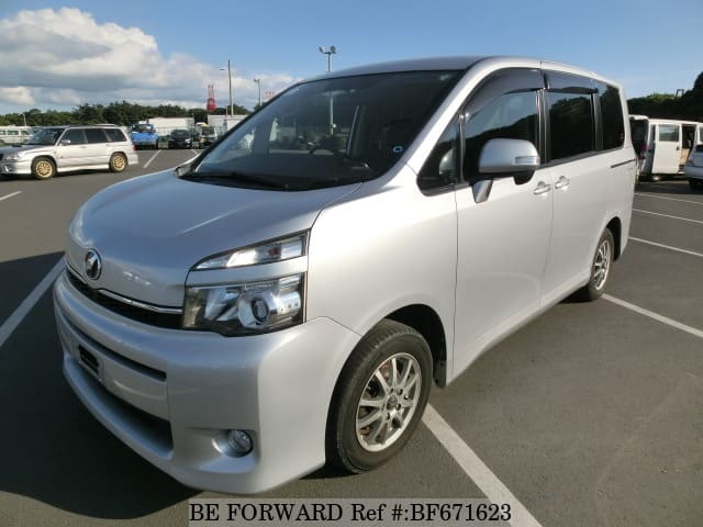 toyota voxy xl-edition 2010