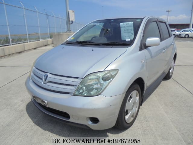 TOYOTA IST