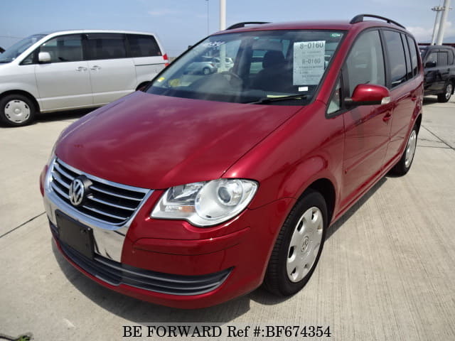 VOLKSWAGEN Golf Touran