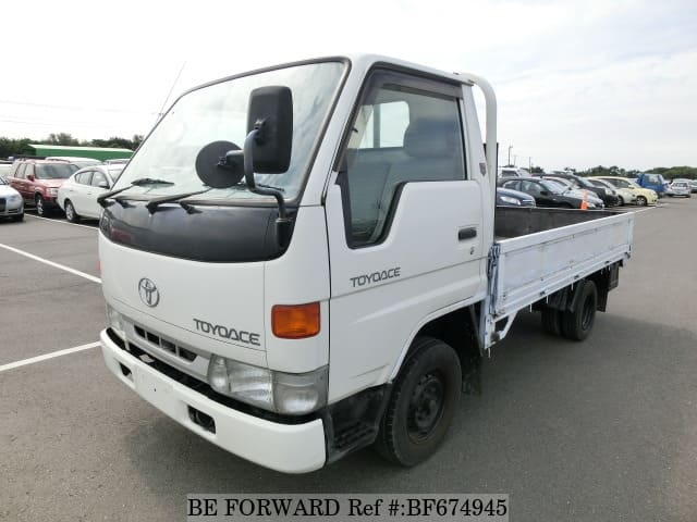 TOYOTA Toyoace