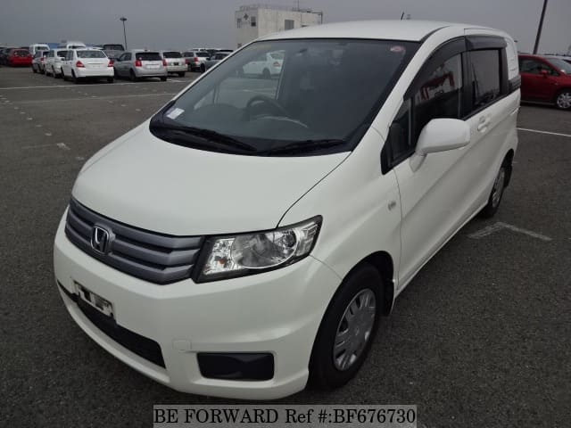 HONDA Freed Spike