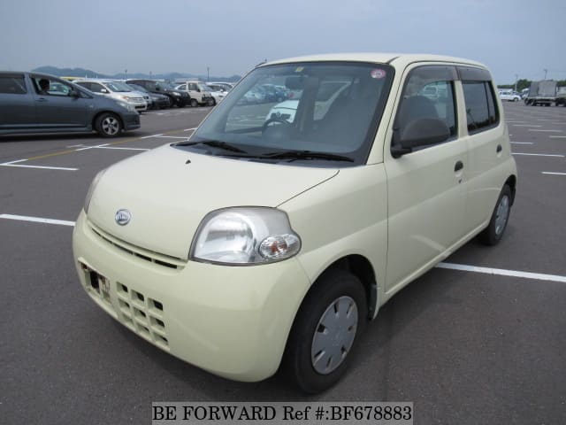 DAIHATSU Esse