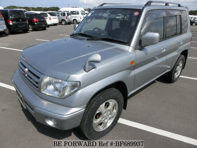 Mitsubishi pajero io 2000