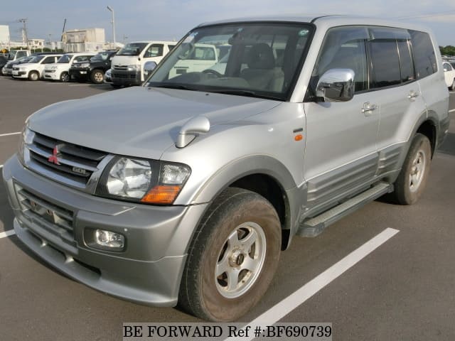 Mitsubishi pajero v75