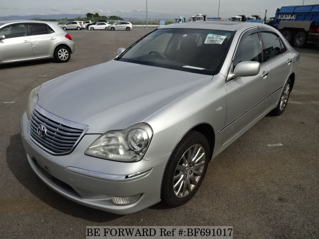 Toyota crown majesta uzs186