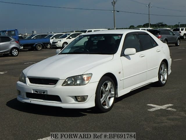Toyota altezza 2002