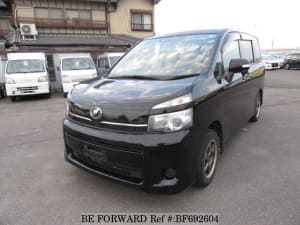 Used 2010 TOYOTA VOXY BF692604 for Sale