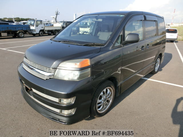 Toyota voxy 2003