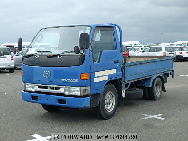 TOYOTA Toyoace