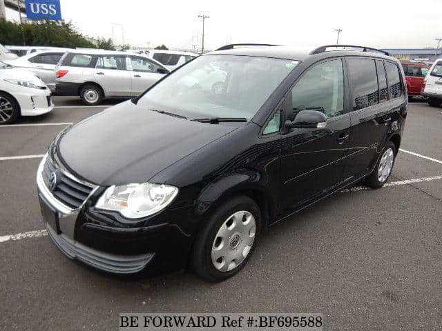 VOLKSWAGEN Golf Touran