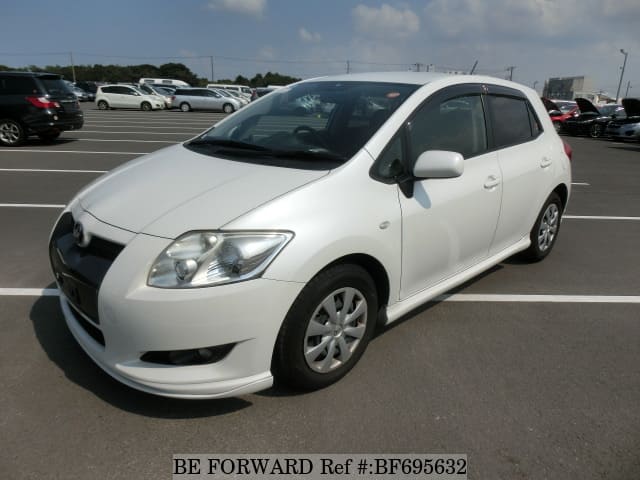 TOYOTA Auris