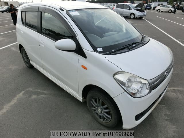 Daihatsu mira custom
