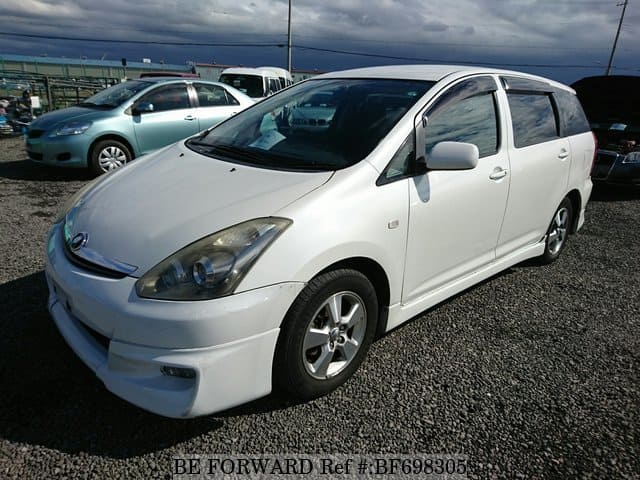 TOYOTA Wish