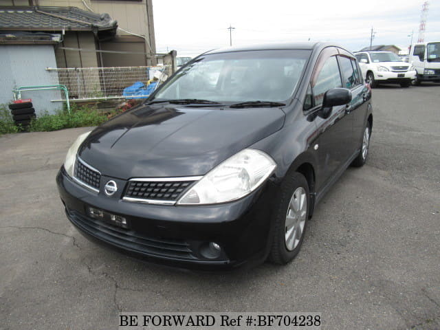 NISSAN Tiida