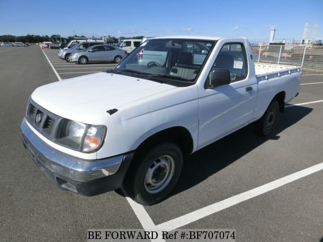 NISSAN Datsun Truck