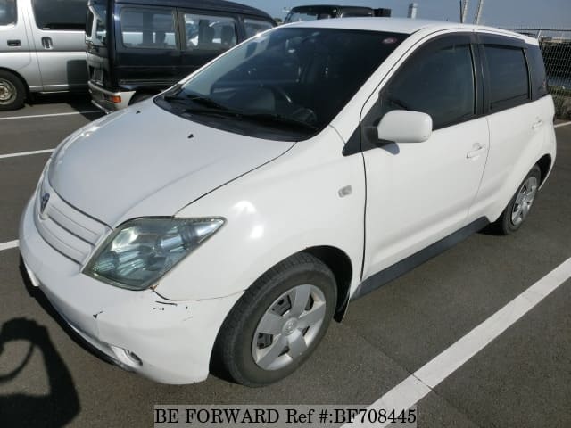 TOYOTA IST