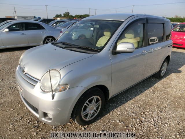 Toyota sienta 2007