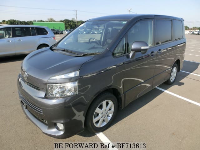 Toyota voxy 2009