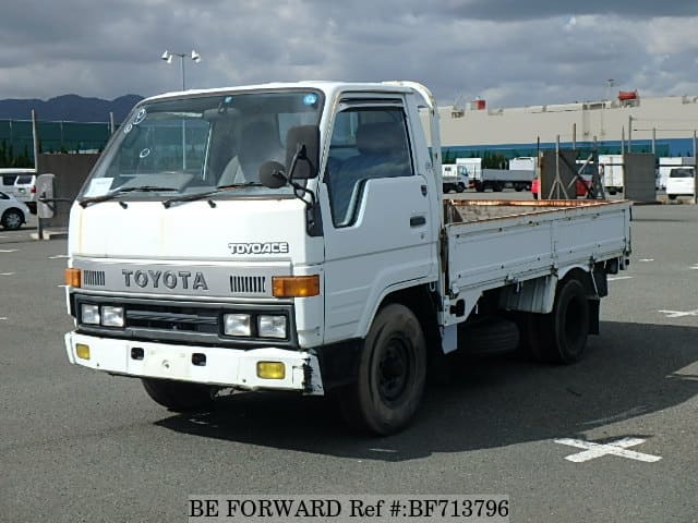 Грузовик toyota toyoace