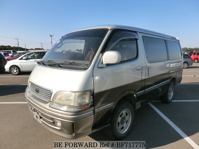 TOYOTA Hiace Wagon