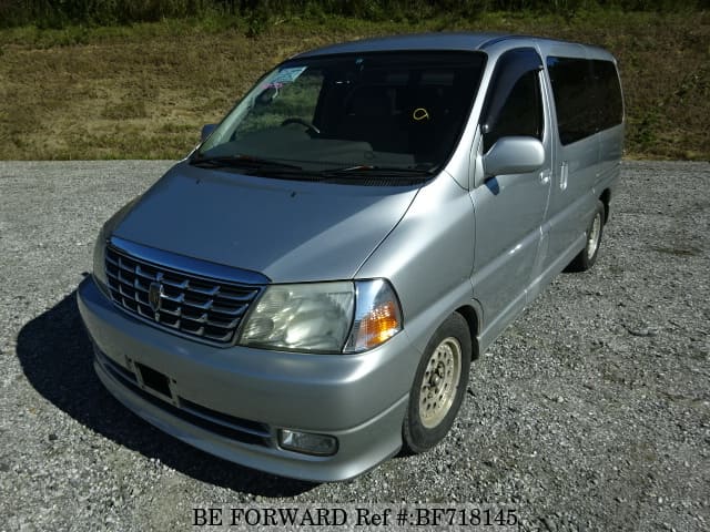 TOYOTA Grand Hiace