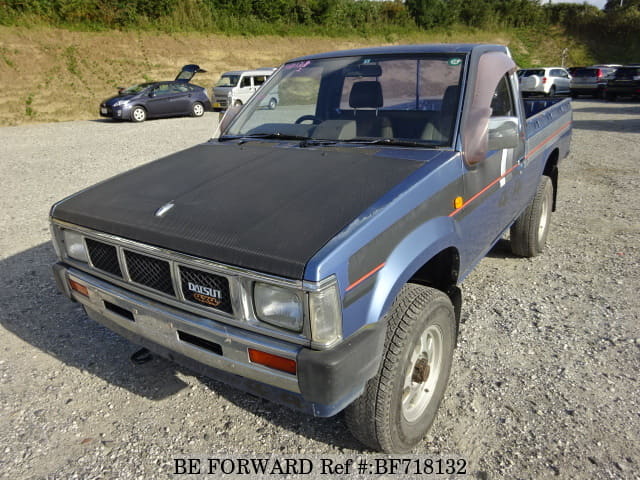Nissan datsun 1990